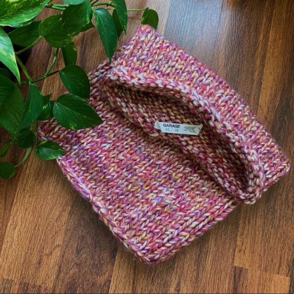 LAST CALL • ECWO • GARAGE Pink Midweight Scarf